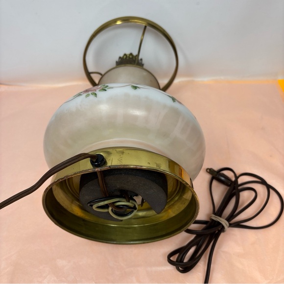 Vintage Floral White Glass Table Lamp with Pink Rose Detail • no top • works - Picture 12 of 16
